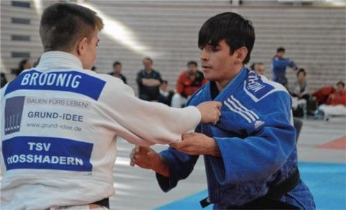 Manuel Mühlegger (rechts) siegte im Kampf um Bronze und holte sich das DM-Ticket.Foto Gordon