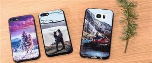 Mit individuell gestalteten Handyhüllen kommt Abwechslung aufs Smartphone. Foto djd/www.cewe.de/Adobe Stock/Thinkstock