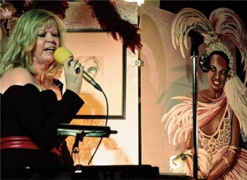 Sängerin Rayka Emmé singt die Lieblingslieder der großen Josephine Baker. Foto Pasquavaglio