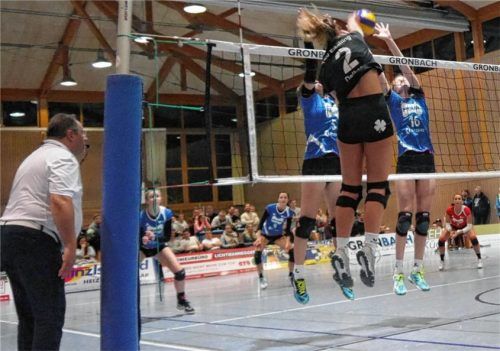 Sarah Delker (vorne) zeigte im Eiselfinger Angriff eine hervorragende Leistung.