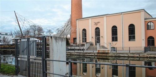 Wurde bereits vermisst: der Steg über den Werkskanal auf Höhe der Alten Spinnerei. Erwurde für die Bachabkehr ausgehängt, soll aber wieder angebracht werden.Foto ih