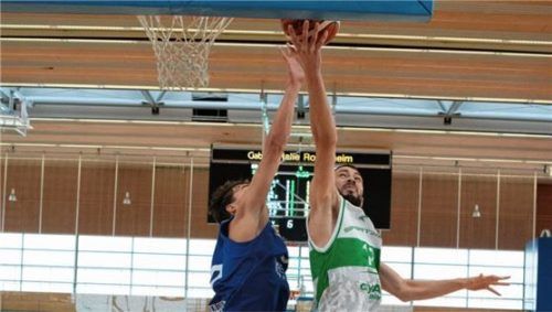 Zuletzt stark gegen Treuchtlingen: SBR-Spieler Eugen Schulezko (rechts).Foto Walter
