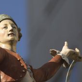 Münchens Schäffler machen ein Fass auf
