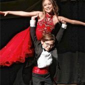 Stage-Diving, Show-Tierchen und ein schönes Kinderprinzenpaar
