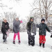 Schneeballschlacht statt Schule
