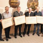 Ehrung: Seit 35 Jahren Schreinermeister