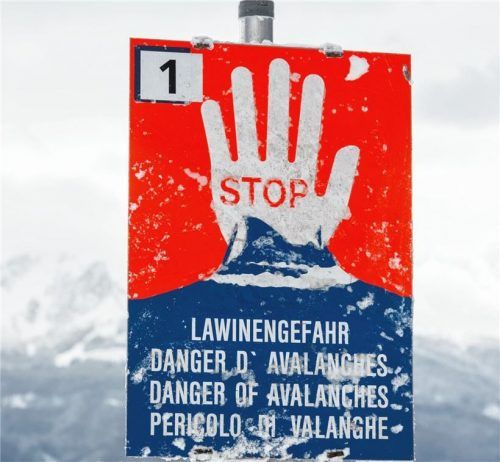 Angesichts der intensiven Schneefälle der vergangenen Wochen wurden in den Alpen etliche Skiabfahrten gesperrt. Foto dpa