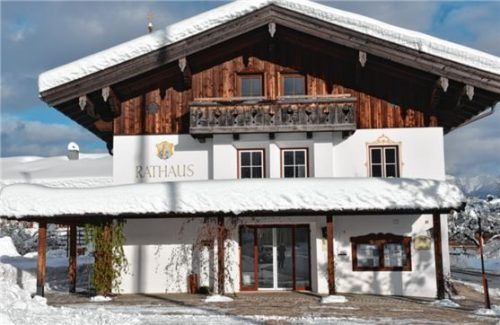 Auch das Schlechinger Rathaus wird derzeit über eine zentrale Heizung im Keller des Schulgebäudes mit Wärme versorgt.Foto wun