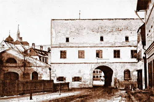 Blick auf das Inntor im Januar 1865. Foto stadtarchiv
