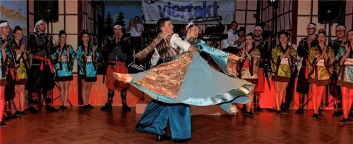 Das Prinzenpaar bei ihrem viel umjubelten Auftritt.Fotos re