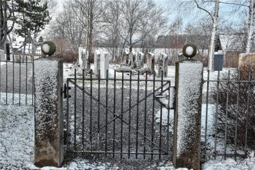 Der Gemeinderat hat jetzt beschlossen, beispielsweise durch eine Sanierung der Gehwege mehr Barrierefreiheit für die Besucher zu erreichen. Foto Schlecker
