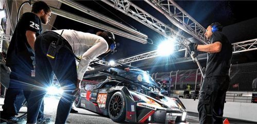 Der KTM X-BOW von Benjamin Mazatis war in Dubai länger an der Box. Foto reiter engineering