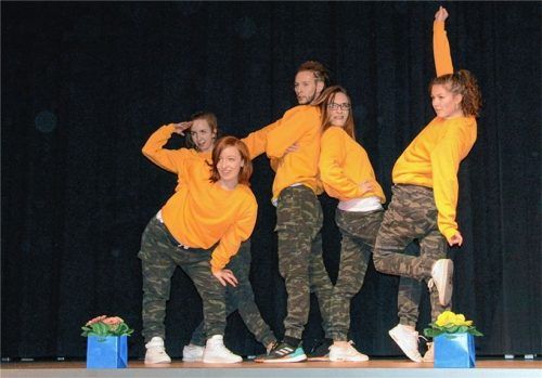 Die Tanzgruppe „Independent Dance-Crew“ sorgte beim Neujahrsempfang für einen Höhepunkt des Abends. Fotos Ammelburger