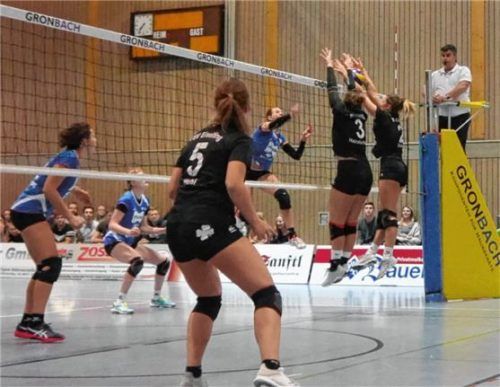 Eiselfings Block um Carina Hainzlschmid (Nummer drei) war für den SV Lohhof II nur schwer zu überwinden.