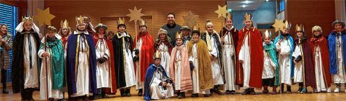 Glanzvoll 1: Die Sternsinger, die in Heilig Blut unterwegs waren.