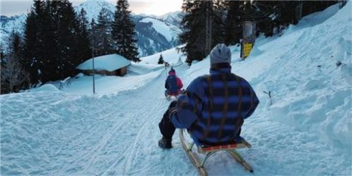 Jetzt geht‘s wieder „owi“: Am Brünnstein kann man es wieder laufen lassen. Foto re
