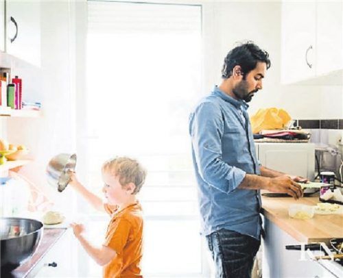 Kosmos Küche: der Raum, in dem sich die Familie trifft. Die Geschichte der Küche ist so alt wie die Menschheit und wurde stetig fortentwickelt.Foto kna