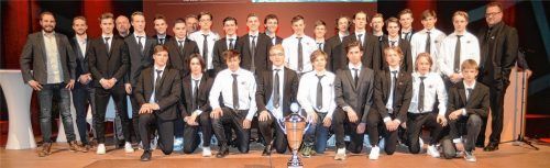 Mannschaft des Jahres: das Schülerteam U16 von den Starbulls. Die Jugendlichen sind deutsche Meister.Fotos ru