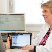 Von Smartphone-App bis Selbsthilfegruppe: Begleitung für Patienten