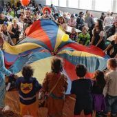 Buntes Treiben beim Kinderfasching
