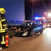 Gegen parkenden Lkw gefahren
