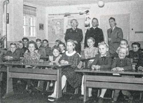Klassenfoto im Hinterberger Schulhaus anno dazumal.