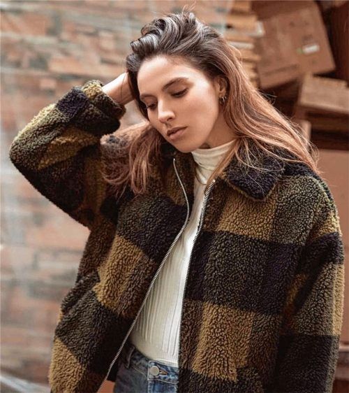 Lauren Engeln probiert sich nach ihrer Basketballkarriere bei den Fireballs Bad Aibling als Model. Foto privat