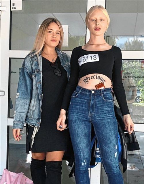 Nach dem Casting: Franziska Hergert (links) mit ihrer besten Freundin Melissa. Foto privat