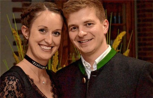 Stephanie II. aus Stephanskirchen und Paul III. aus Höhenmoos regieren gemeinsam die Endorfer Narren. Fotos re