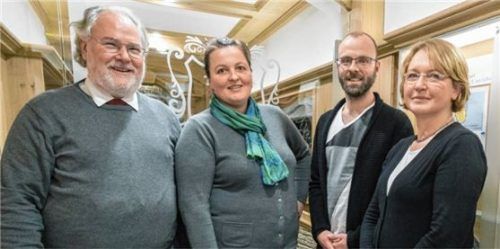 Vorsitzender Albert Plank, Zweite Vorsitzende Anna-Maria Kirner, Kassier Willy Katzschke und Schriftführerin Brigitte Kropf (von links). Foto re