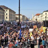 40 000 demonstrieren gegen EU-Urheberrechtsreform