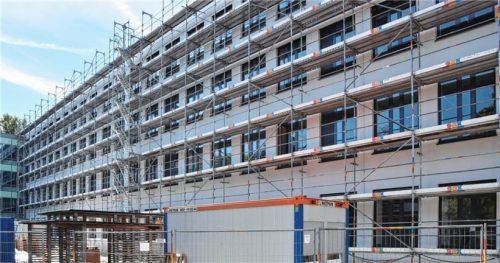 An der Johann-Rieder-Realschule wurde mit der Sanierung des Hauses A begonnen.