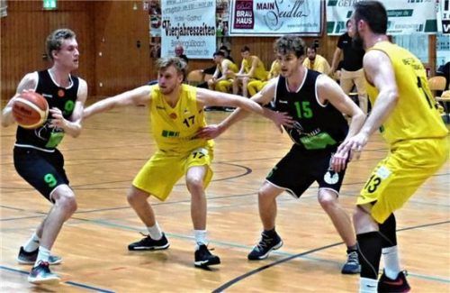 Bad Aibling lieferte Breitengüßbach einen guten Kampf, war am Ende aber unterlegen.Foto Fireballs