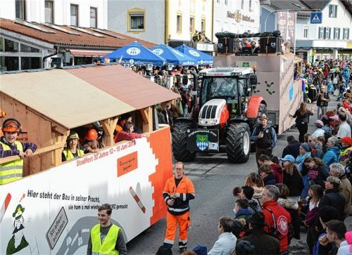 Beim Faschingsumzug in Bad Endorf ging es noch friedlich zu. Foto Ammelburger