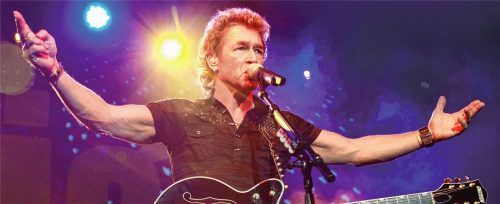 Sein einziges großes Heimspiel war für viele Waldkraiburger ein unvergessliches Erlebnis: Zehn Jahre ist es her, dass Peter Maffay im Haus der Kultur aufgetreten ist.Foto Stuffer