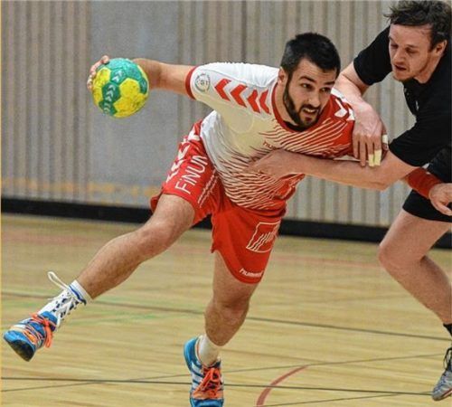 Bruckmühls Simon Wamser erzielte vier Tore.Foto Fischer