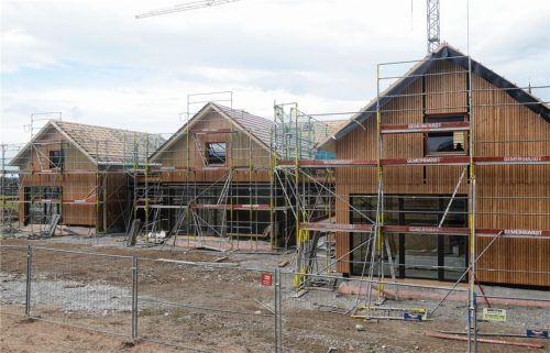 Der Kindergarten-Neubau in Riedering soll im Herbst 2019 abgeschlossen sein. Fotos  Kirchner