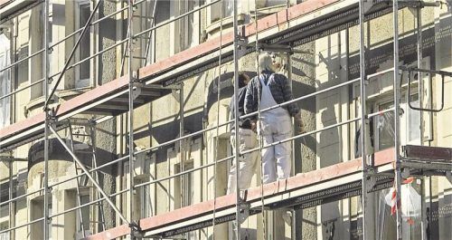 Die Altbau-Sanierung: Der Aufwand lohnt sich in vielen Fällen.Foto Panther/media