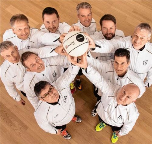 Die Mannschaft des MTV Rosenheim will den Heimvorteil nutzen und um die Medaillen mitspielen.