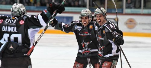 Drei Garanten für das Weiterkommen (von links): Michael Baindl, Chase Witala und Manuel Neumann. Foto Ziegler