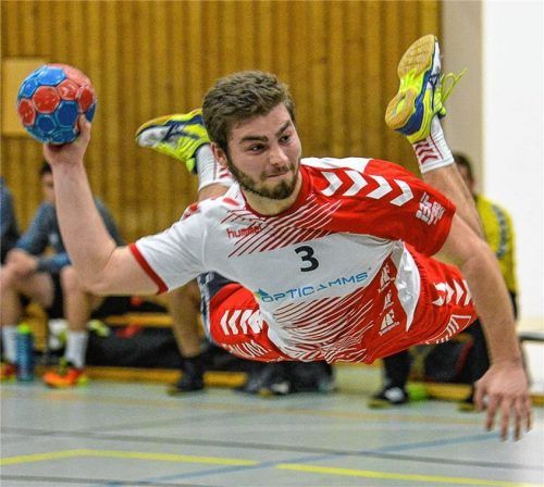 Florian Rupp erzielte drei Treffer für Bruckmühls Herren.Foto Fischer