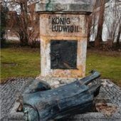 König gestürzt