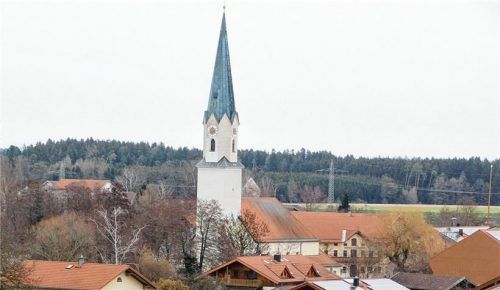 In Waldhausen steht rund um die Pfarrkirche die Dorferneuerung bevor. Foto Unterforsthuber