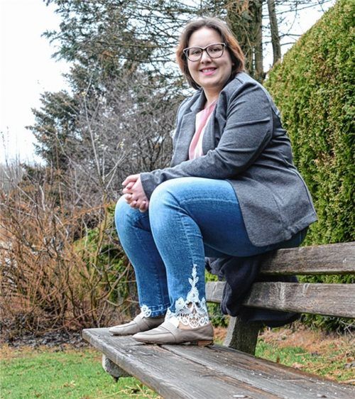 Isabella Ritter hat den Überblick. Lässig sitzt die 26-Jährige auf der Bank und sagt: „Ich möchte ins Europa-Parlament.“Foto ammelburger