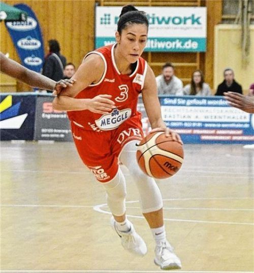 Jennifer Schlott will mit Wasserburg wenigstens noch Platz drei erreichen. Foto  Hörndl