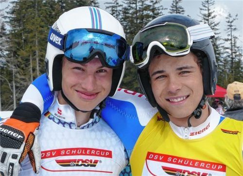 Jonas Witte (links) und Matthias Kagleder feierten bei der deutschen Schülermeisterschaft im Slalom einen Doppelsieg.Fotos Schuller
