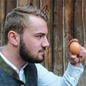 Ein gaggernder Jüngling