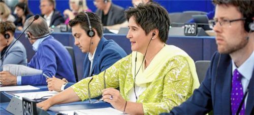 Maria Noichl (SPD) bei einer Abstimmung im europäischen Parlament in Strasbourg.