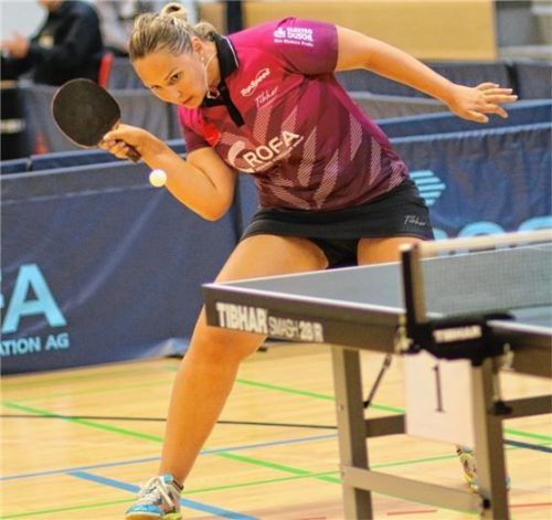 Svetlana Ganinas Abwehrkünste wurden Busenbachs Spielerinnen immer wieder zum Verhängnis.Foto Erlich