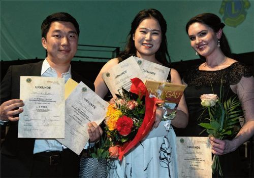 Überzeugten mit ihren Stimmen (von links): Tae-Hwan Yun (Dritter Preis und Liedpreis), Ahyoung Kim (Erster Preis) und Margaret Newcomb (Zweiter Preis). Foto Richter